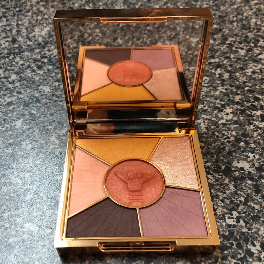 Pur x Trolls EyeShadow Quad